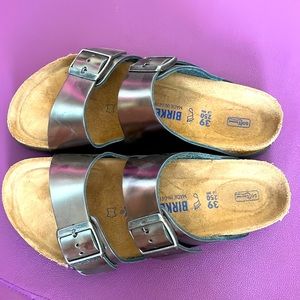 Woman’s Birkenstock size 8
